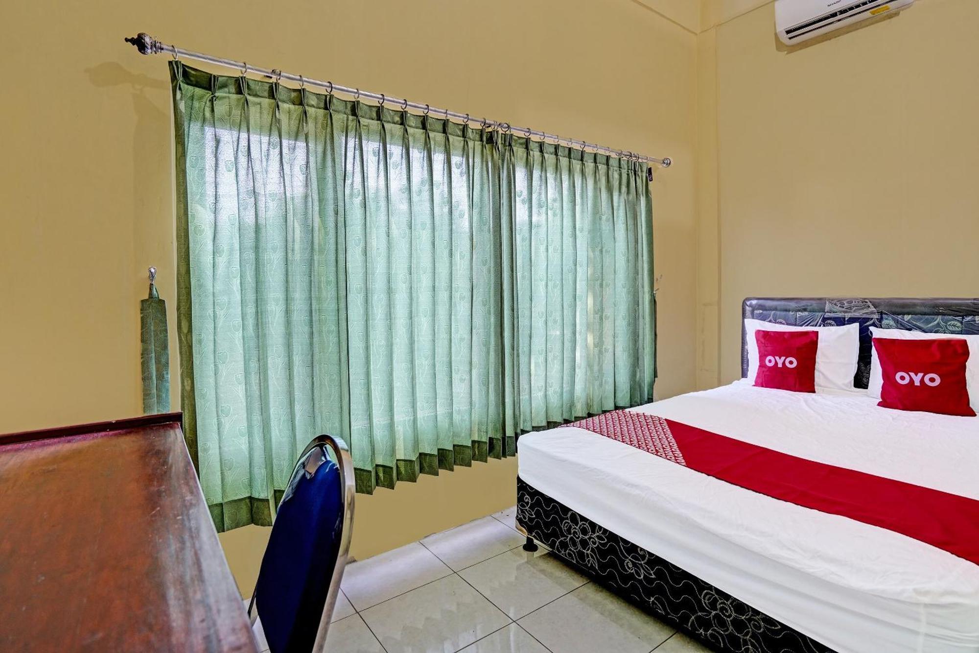 Oyo 91572 Kost Esklusif Barokah Hotell Pasuruan Eksteriør bilde
