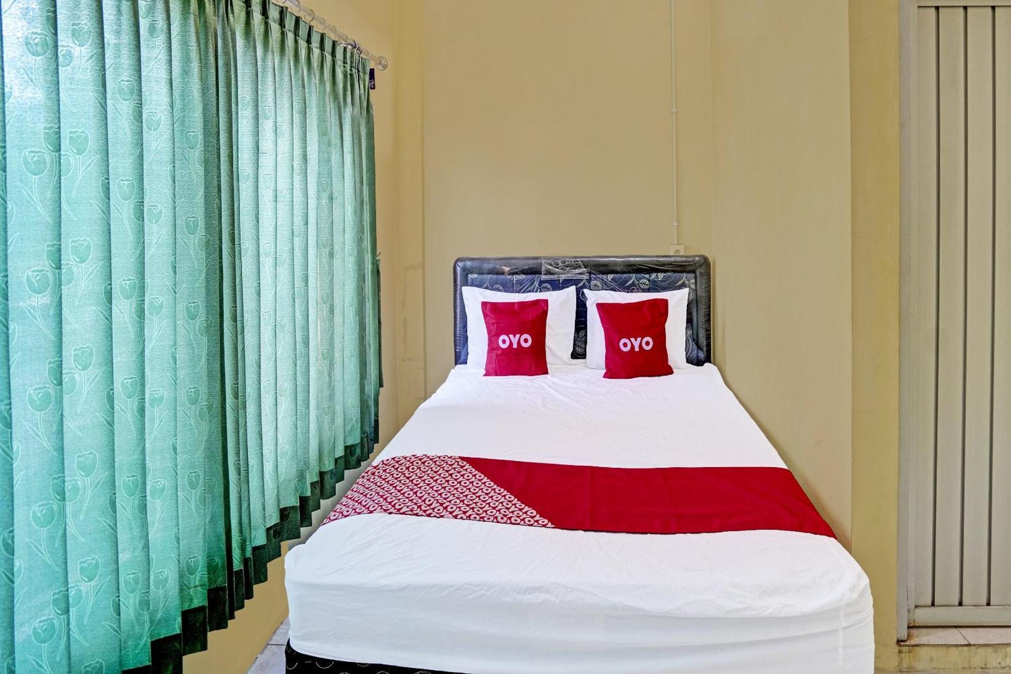 Oyo 91572 Kost Esklusif Barokah Hotell Pasuruan Eksteriør bilde